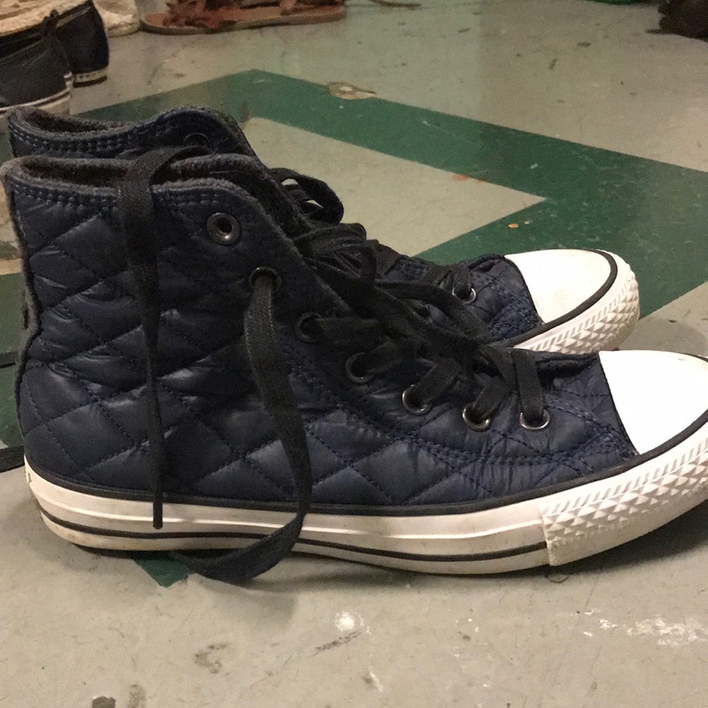 Dark navy blue quilted converse
